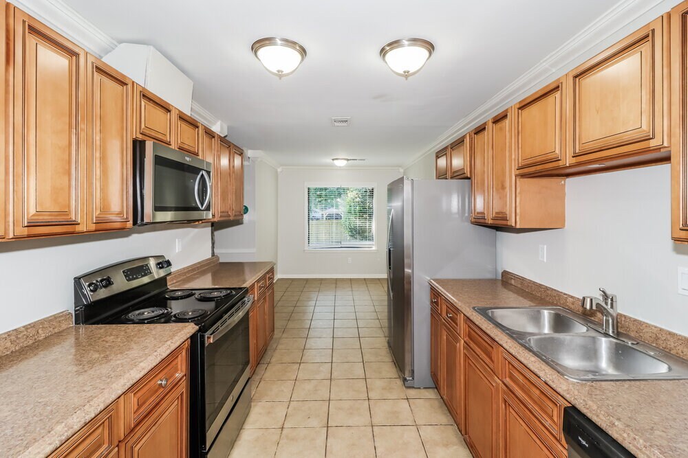 Building Photo - 8620 Kettering Dr