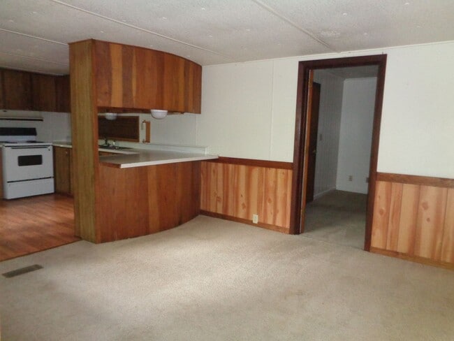 Building Photo - 199 Hidden Valley Cir