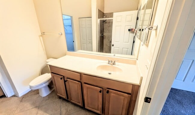 Building Photo - Annual unfurnished-3 bedroom, 2 bath condo with garage in gated community!