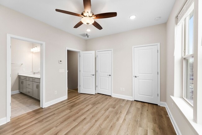 Building Photo - 210 Judson Ave