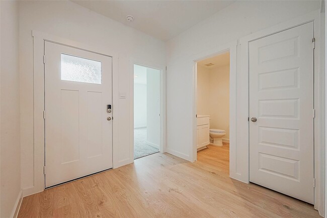 Building Photo - 1210 Via Del Corso Ln