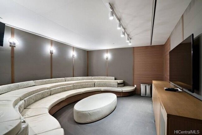 Building Photo - Symphony Honolulu! Luxurious 3 bedroom 2 bathroom in Kakaako with 2 assigned parking stall