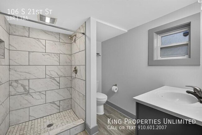 Building Photo - 106 S 21st St