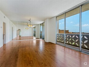 Building Photo - 1801 Lavaca St