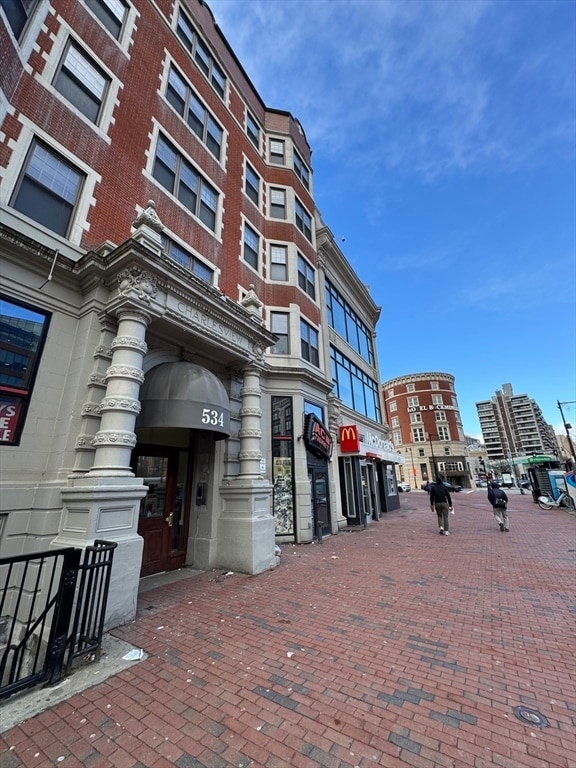 Building Photo - 534 Commonwealth Ave