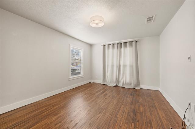 Building Photo - 3809 Carolyn Rd