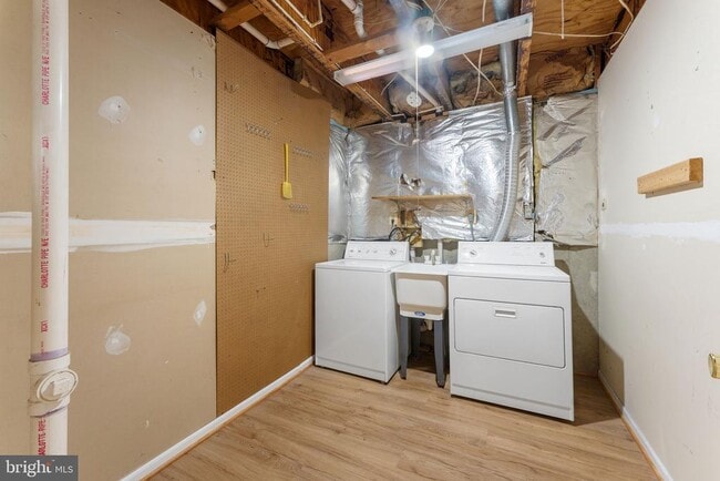 Building Photo - 14164 Compton Valley Way