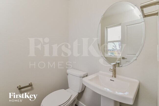 Building Photo - 10393 Luneth Dr