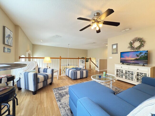 Building Photo - 900 Oxford Dr