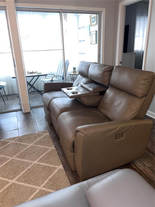 Building Photo - 4740 NW 21st St