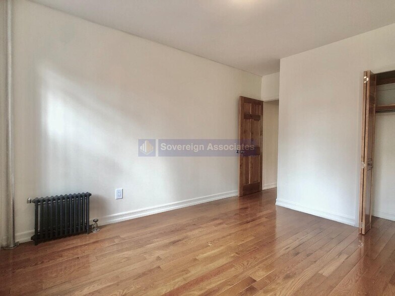 Building Photo - 175 Pinehurst Ave