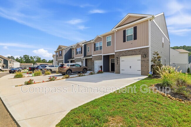 Building Photo - 3014 Bogart Ln