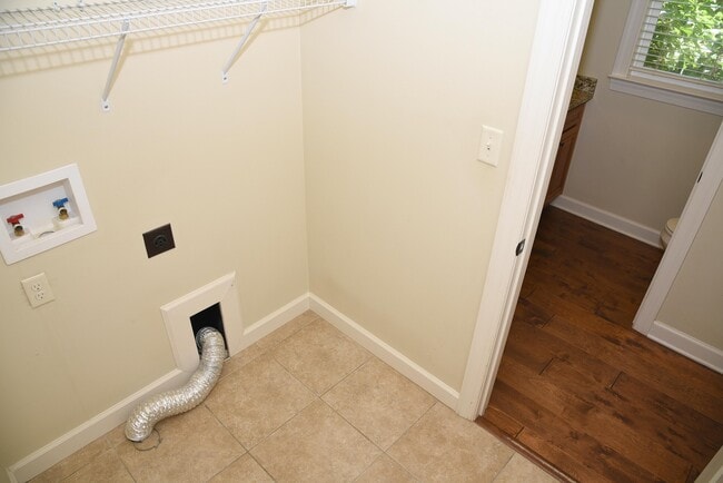 Building Photo - 4256 Skipjack Cove