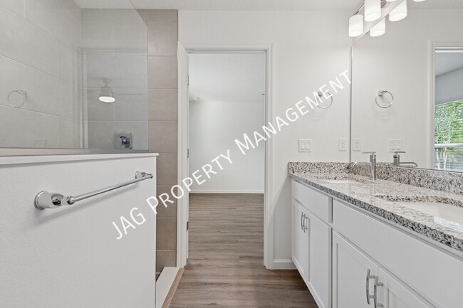 Building Photo - 15 Sea Garden Path