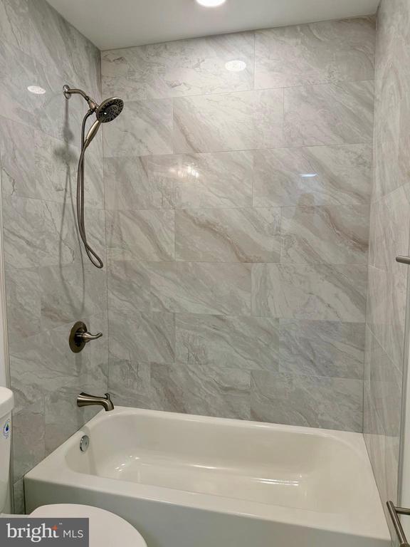 Building Photo - 9618 Inverary Ct