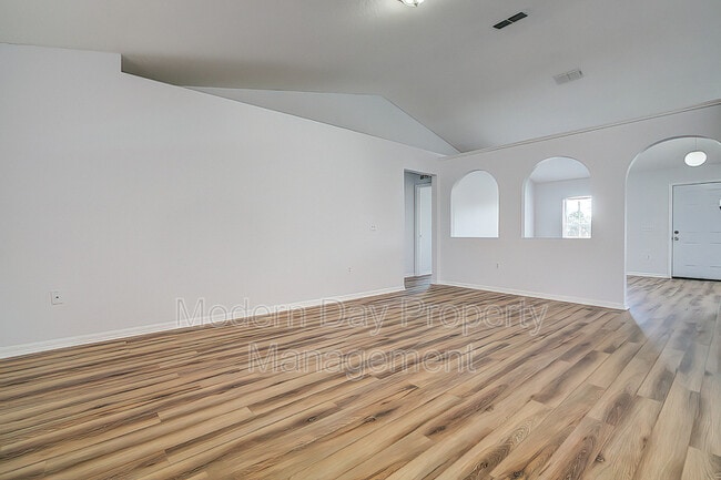 Building Photo - 3059 Magellan Ave