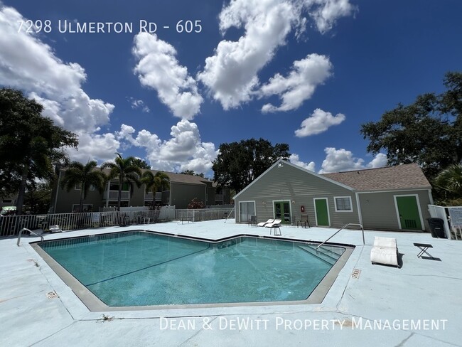 Building Photo - Totally Renovated 1/1 Condo - Pool, Pond, ...