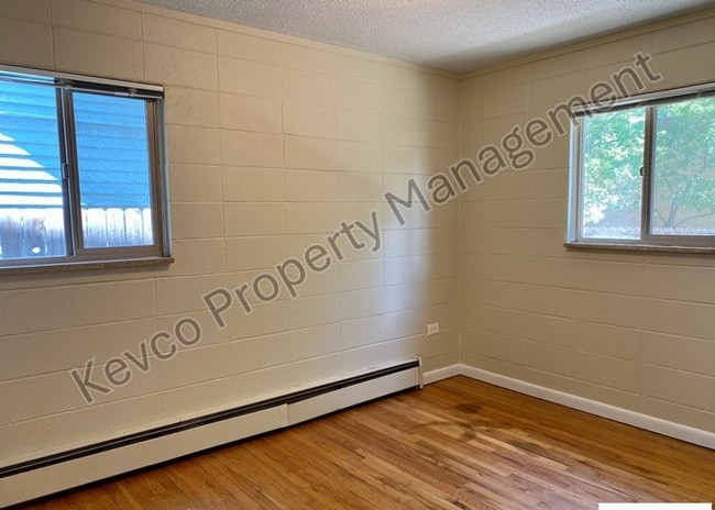 Building Photo - 419 Laporte Ave