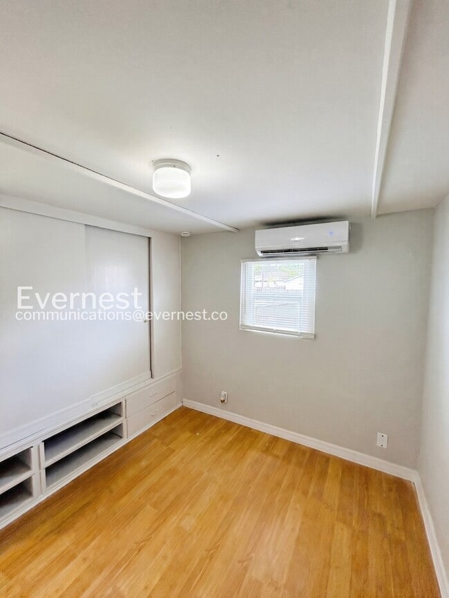 Building Photo - 2133 Melody Dr