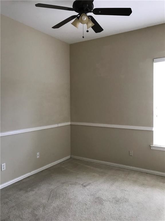 Building Photo - 2421 Mallard Dr