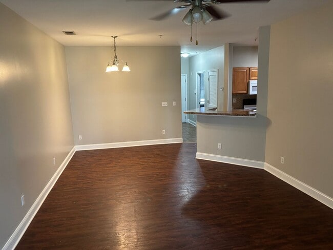 Building Photo - 3-Bedroom, 2-Bedroom Condo