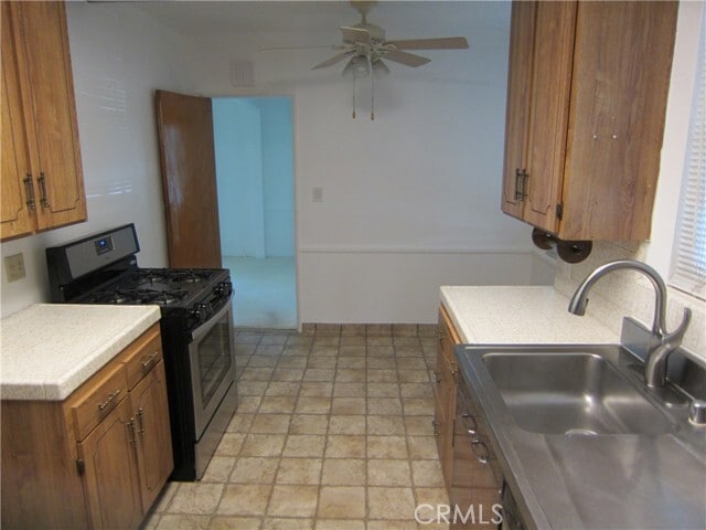 Building Photo - 15246 Carnell St
