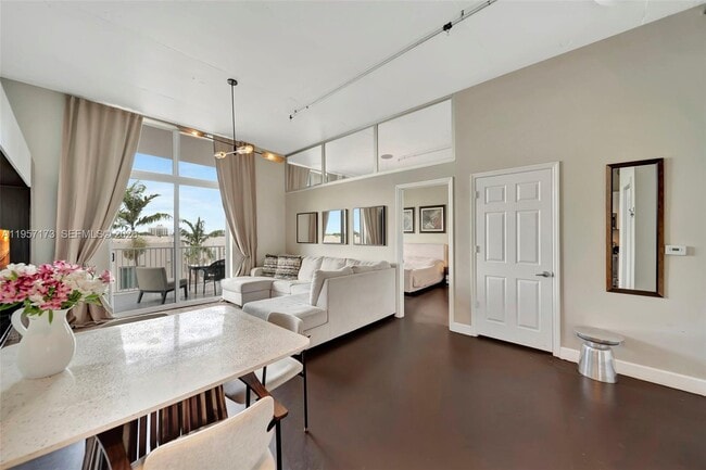 Building Photo - 2100 Van Buren St