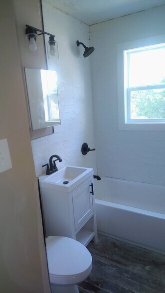 New bath with full tub and shower - 2626 Vucrest Ave