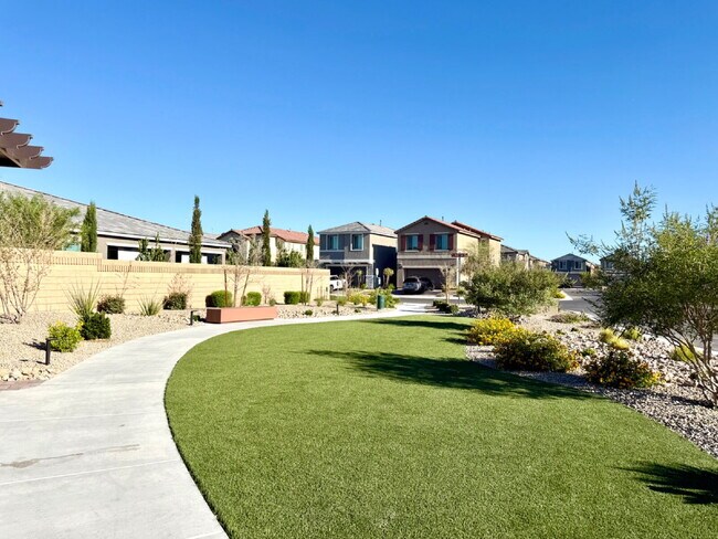 Building Photo - HIVE FALL MOVE-IN SPECIAL: NEWER 2024 BUILD | GATED COMMUNITY | SOLAR INCLUDED
