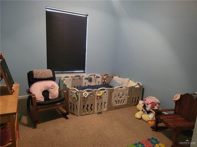 Building Photo - 2100 N 50th St