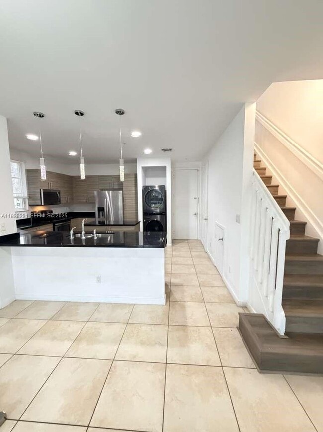 Building Photo - 2735 SW 81st Terrace