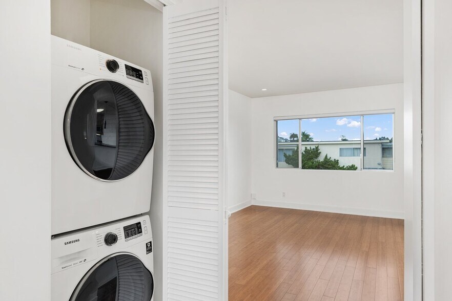 Building Photo - 3907 Georgia St