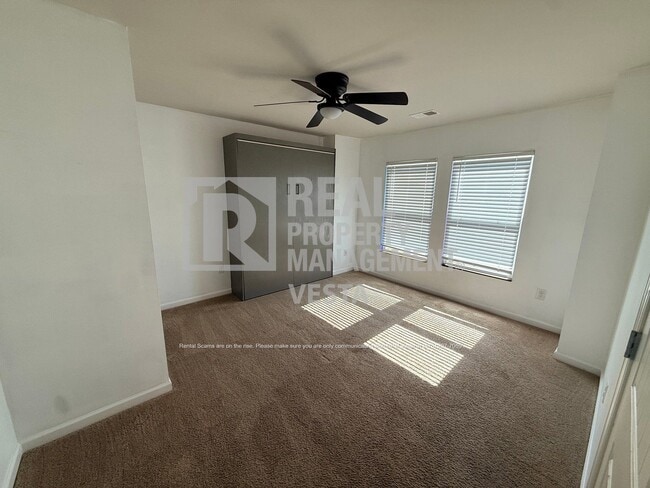 Building Photo - 187 Goodall Woods Dr