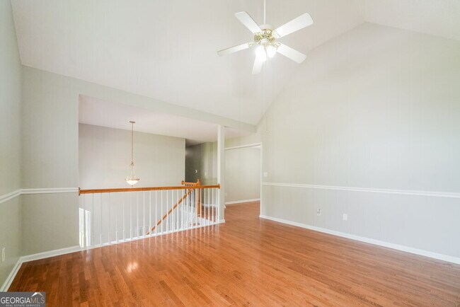 Building Photo - 5697 Newburn Ct