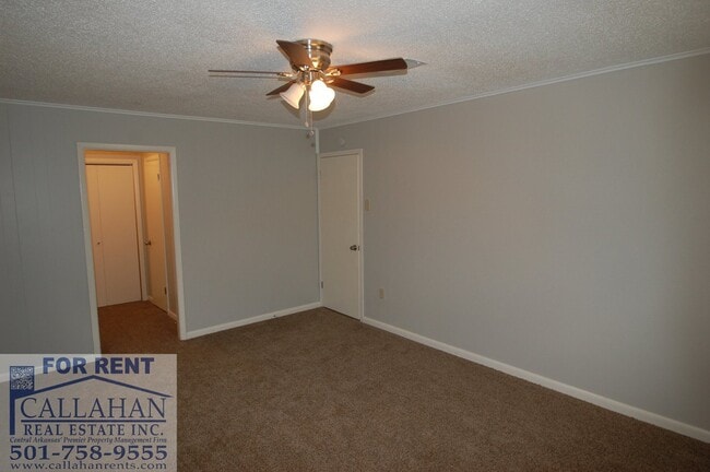 Building Photo - Benton Home