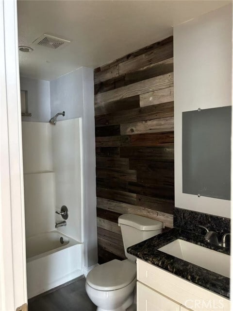 Building Photo - 739 E Olive St