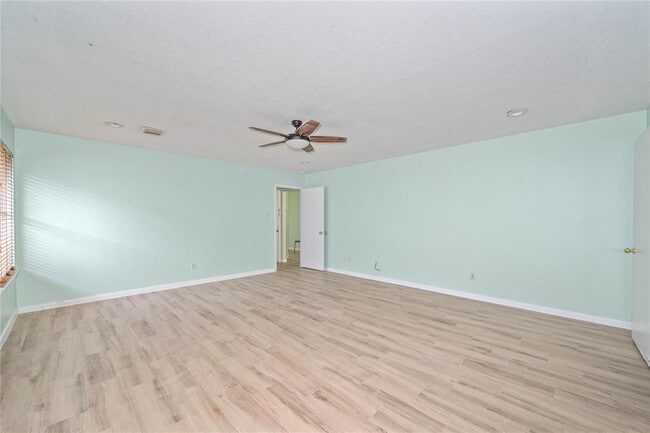 Building Photo - 10950 Linden Gate Dr