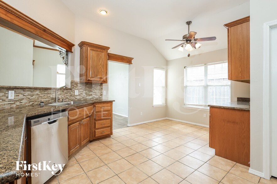 Building Photo - 116 SW 138th St