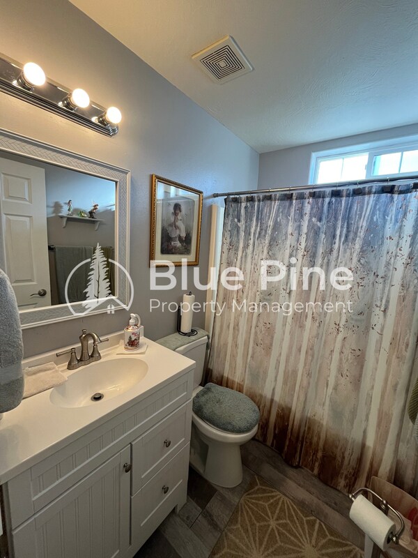 Building Photo - 5107 Lindee Ln