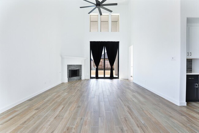 Building Photo - 4222 Ana Ridge Ln