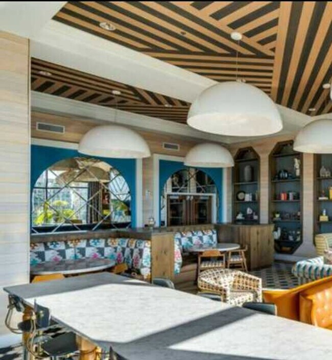 Building Photo - 309 Vine St