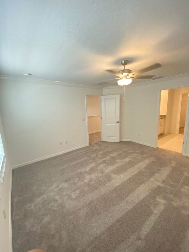 Building Photo - 9695 Ashworth Pl