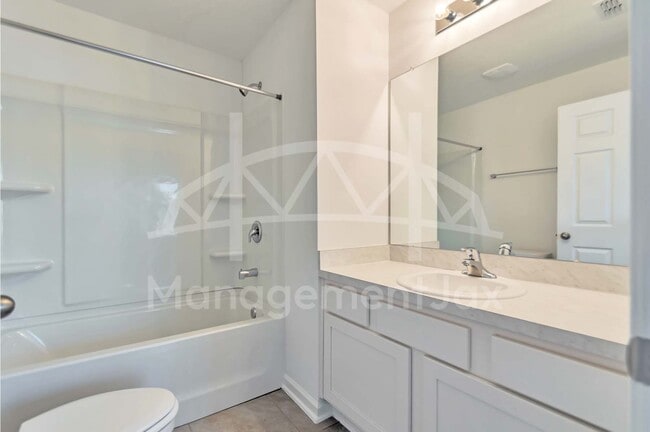 Building Photo - 8356 Zenith Cir