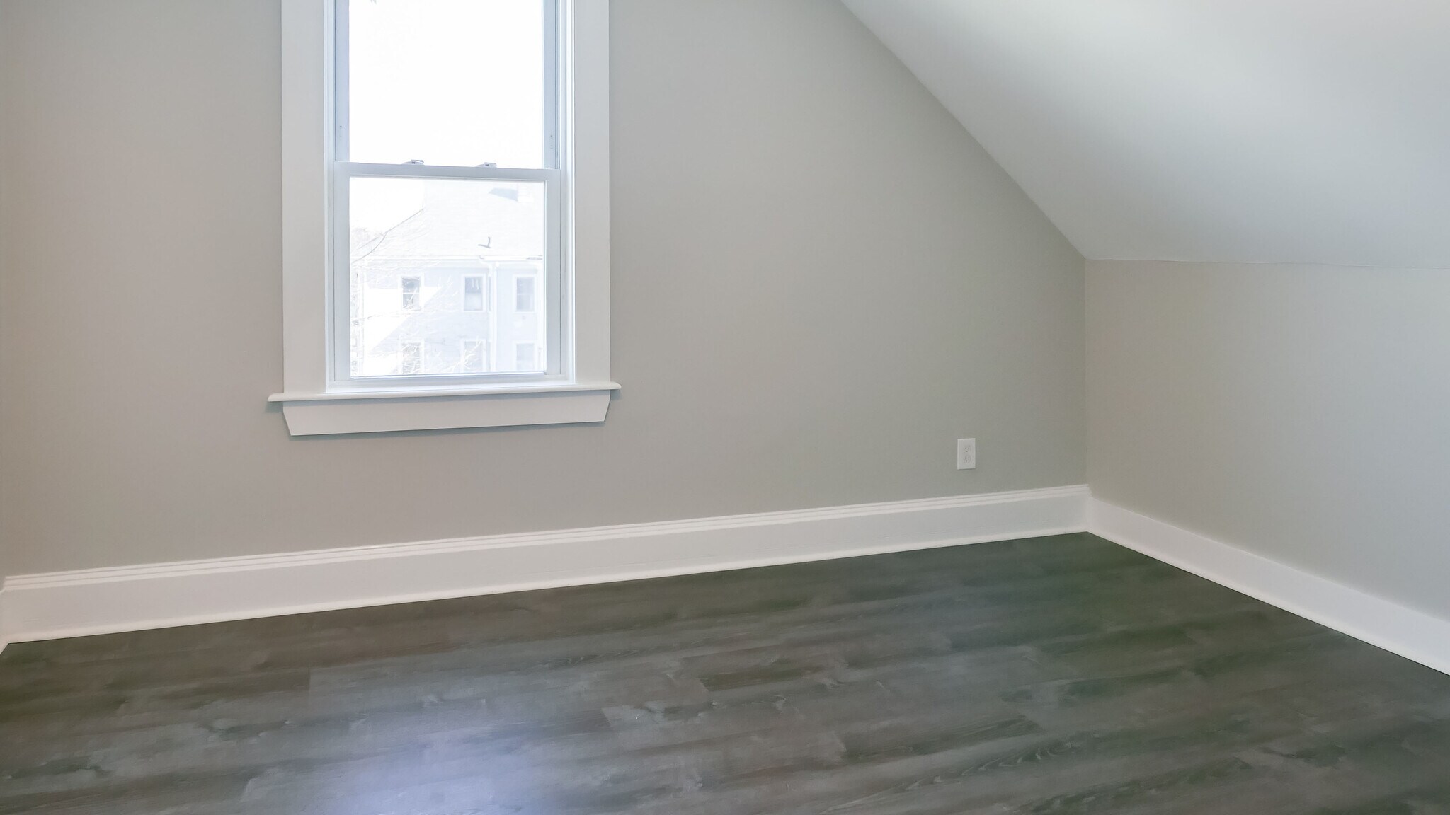 Building Photo - 268 Brown St