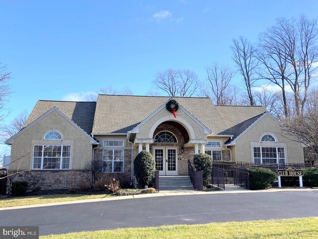 Building Photo - 174 Fringetree Dr