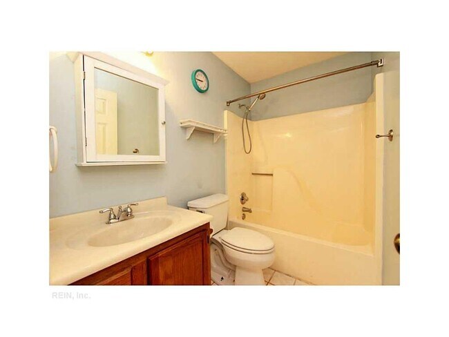 Building Photo - 2220 Cinnabar Ct