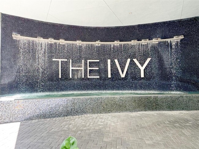 Building Photo - 90 SW 3rd St