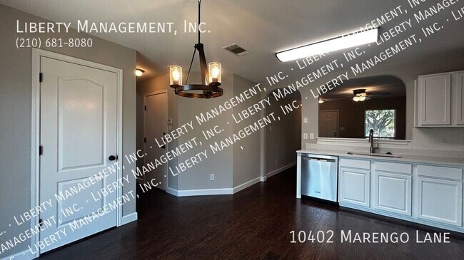 Building Photo - 10402 Marengo Ln
