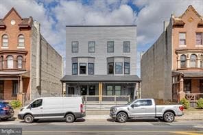 Building Photo - 1221 W Lehigh Ave