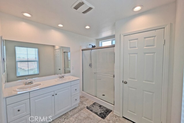 Building Photo - 3338 S Myrtle Dr